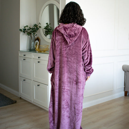 Snuggs Monk Wearable Blanket Mauve